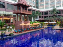Sala Thai Pool Bar - Ramada Plaza by Wyndham Bangkok Menam Riverside